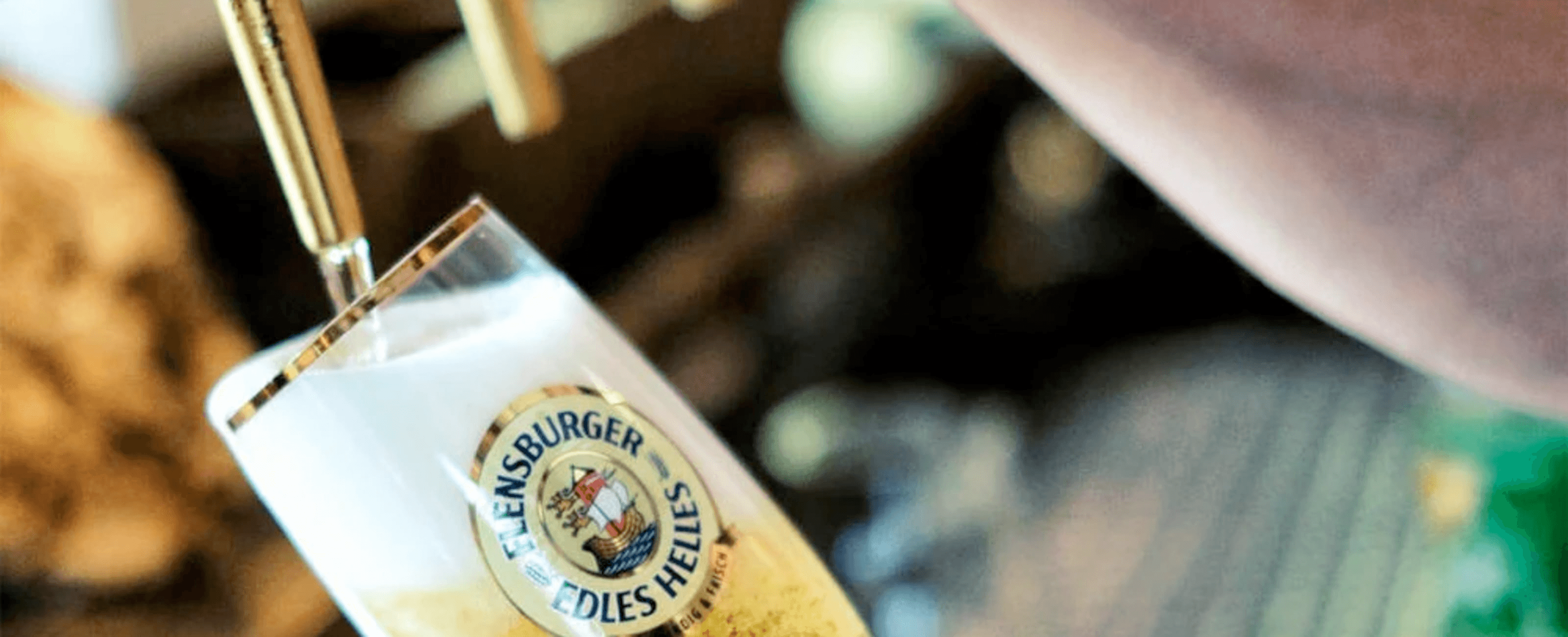 Frisch gezapftes Flensburger Bier